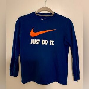 Nike - Boys Size L - Cotton Long Sleeve Graphic T-Shirt